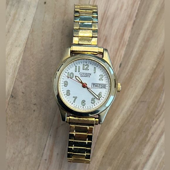Citizen Ladies Watch Vintage Gold Tone Stretch Bracelet White Dial Date Window - Picture 3 of 8